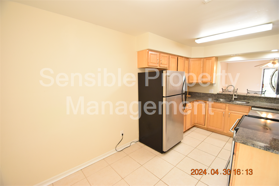 16539 Lake Brigadoon Cir, Tampa, FL 33618