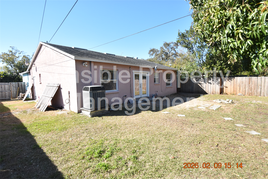 DSC 0002 Resized.JPG 9