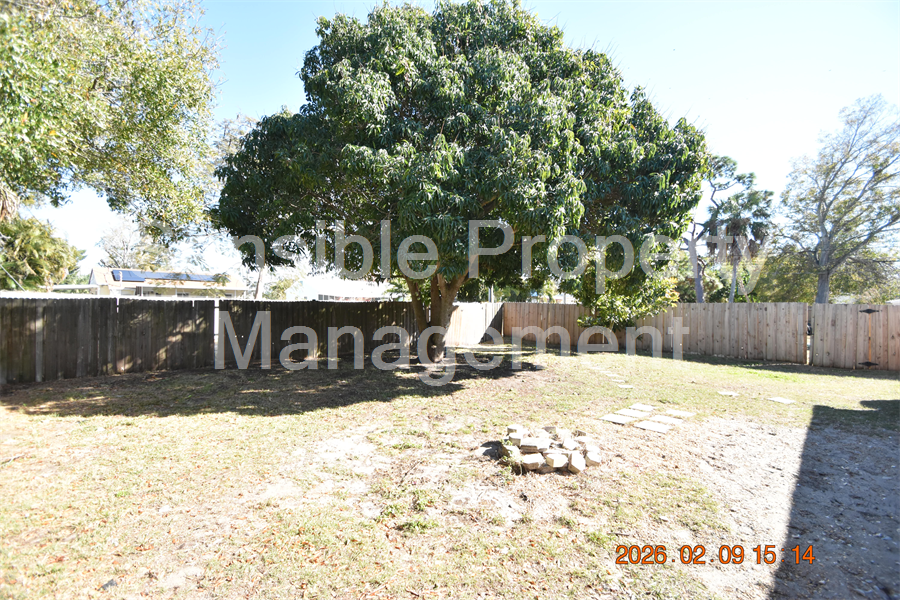 DSC 0002 Resized.JPG 9