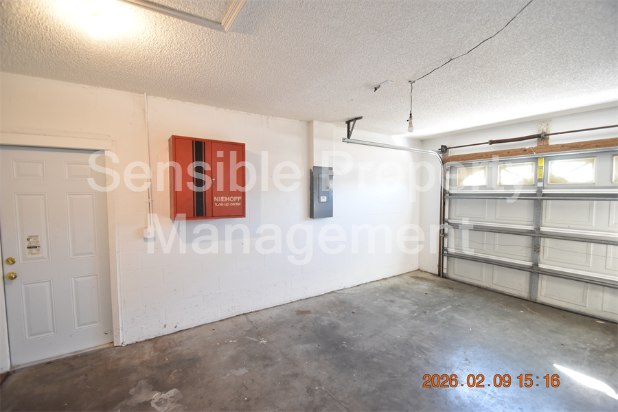 DSC 0002 Resized.JPG 9