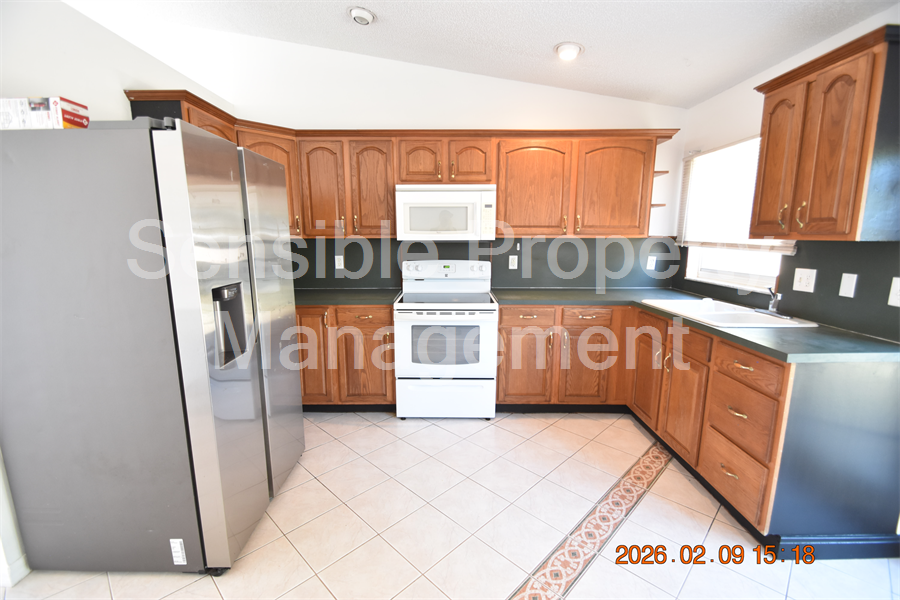 DSC 0002 Resized.JPG 9