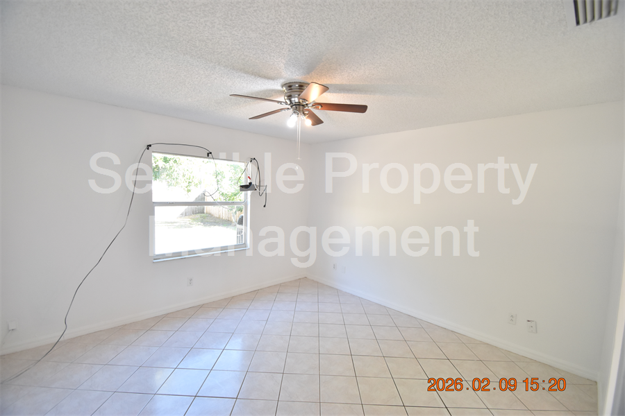 DSC 0002 Resized.JPG 9